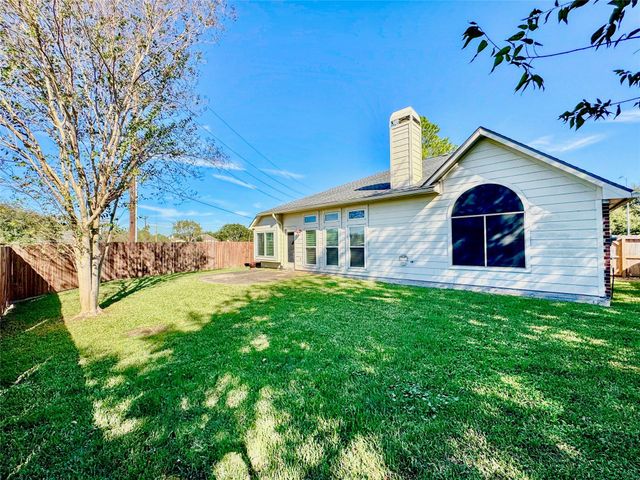 3506 Deerbrook Court, Pearland, TX 77584