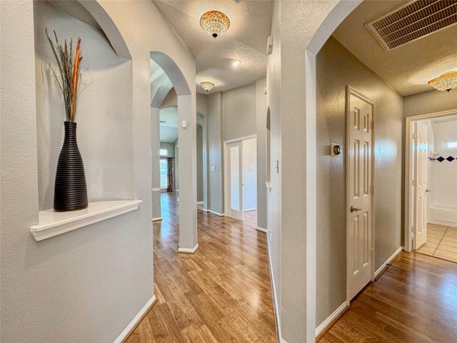 3506 Deerbrook Court, Pearland, TX 77584