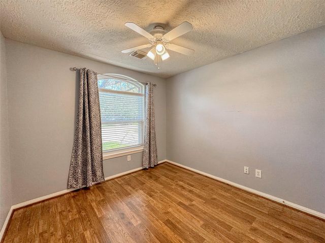 3506 Deerbrook Court, Pearland, TX 77584