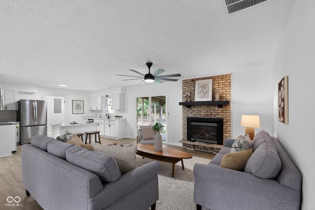 4034 Nevermind Way, Greenwood, IN 46142