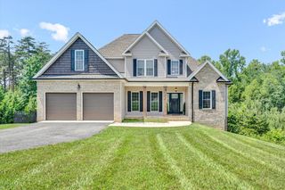 238 Ridgeline Drive, Concord, VA 24538