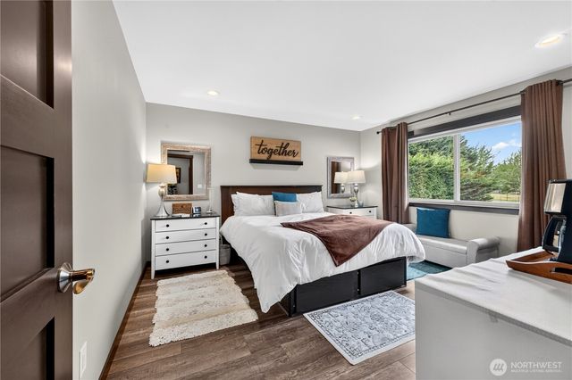 34435 32nd Court SW, Federal Way, WA 98023