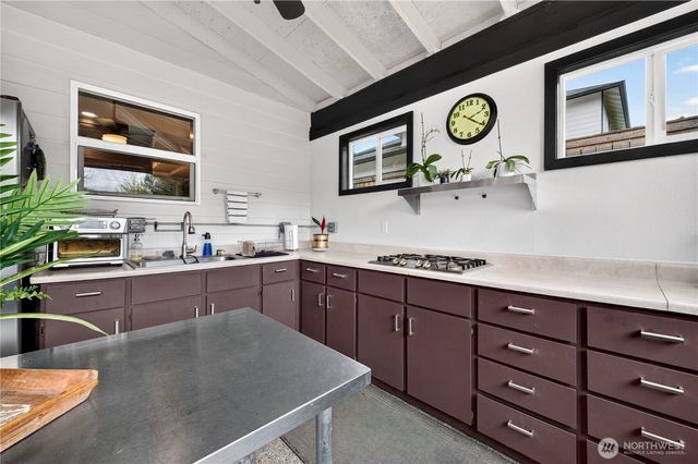 34435 32nd Court SW, Federal Way, WA 98023