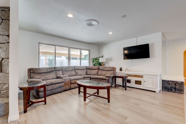 1489 Santa Anita Drive, Las Vegas, NV 89119