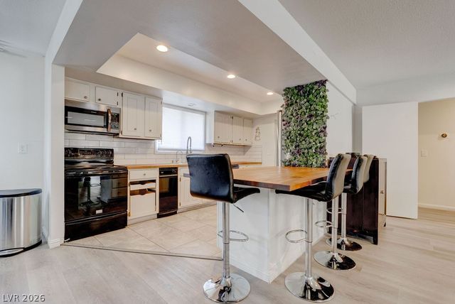 1489 Santa Anita Drive, Las Vegas, NV 89119