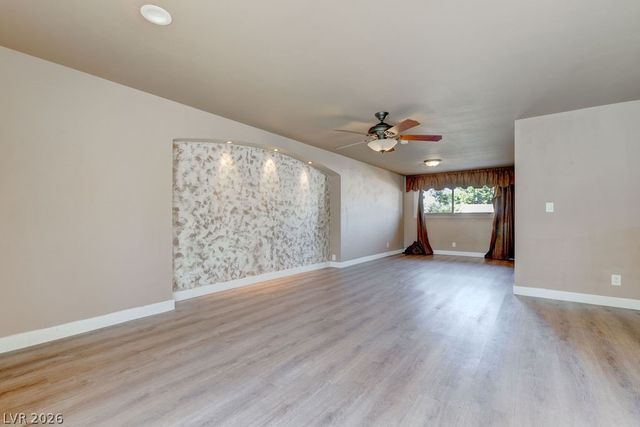 1489 Santa Anita Drive, Las Vegas, NV 89119