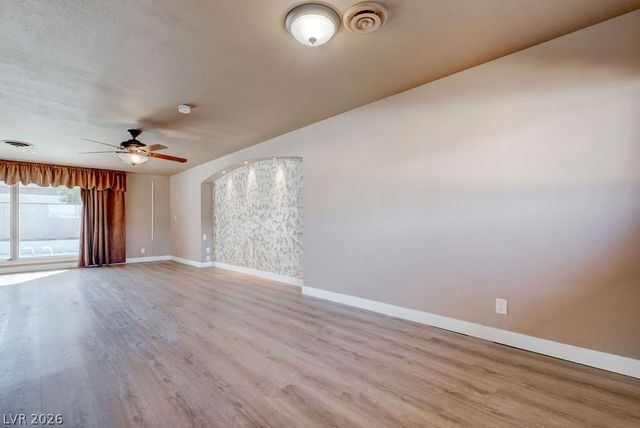 1489 Santa Anita Drive, Las Vegas, NV 89119