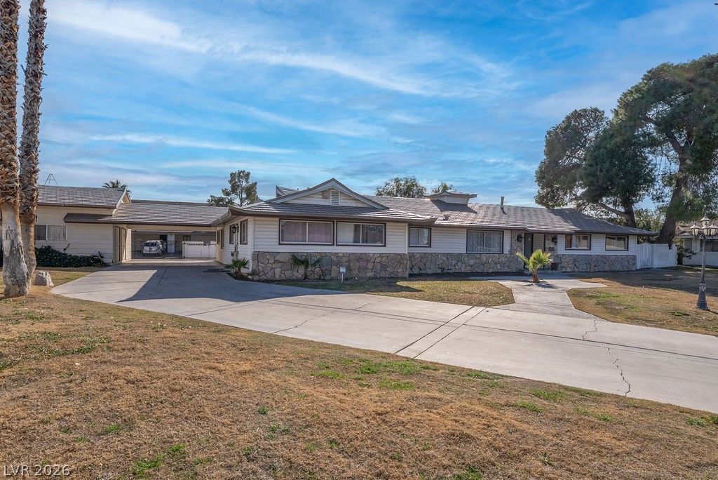 1489 Santa Anita Drive, Las Vegas, NV 89119