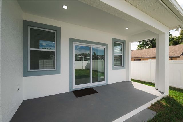 8424 N 16TH STREET, Tampa, FL 33604