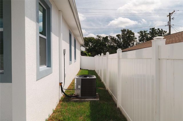 8424 N 16TH STREET, Tampa, FL 33604