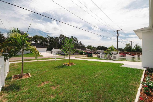 8424 N 16TH STREET, Tampa, FL 33604