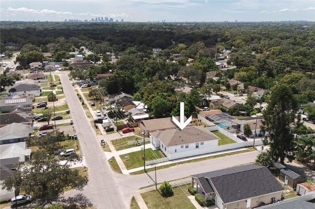8424 N 16TH STREET, Tampa, FL 33604