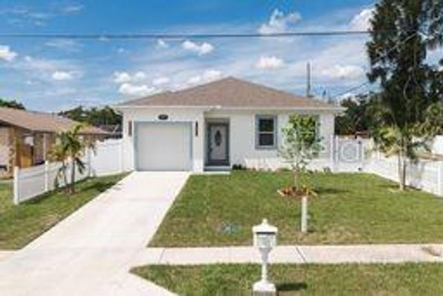 8424 N 16TH STREET, Tampa, FL 33604