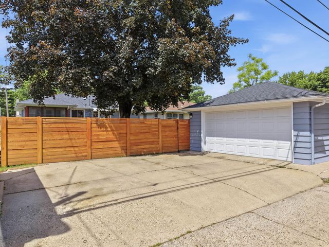4315 16th Avenue S, Minneapolis, MN 55407