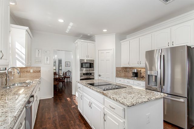 6622 Barclay Lane, Garland, TX 75044