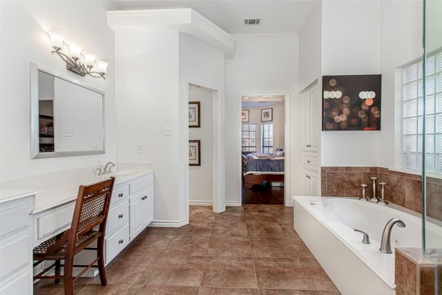 6622 Barclay Lane, Garland, TX 75044