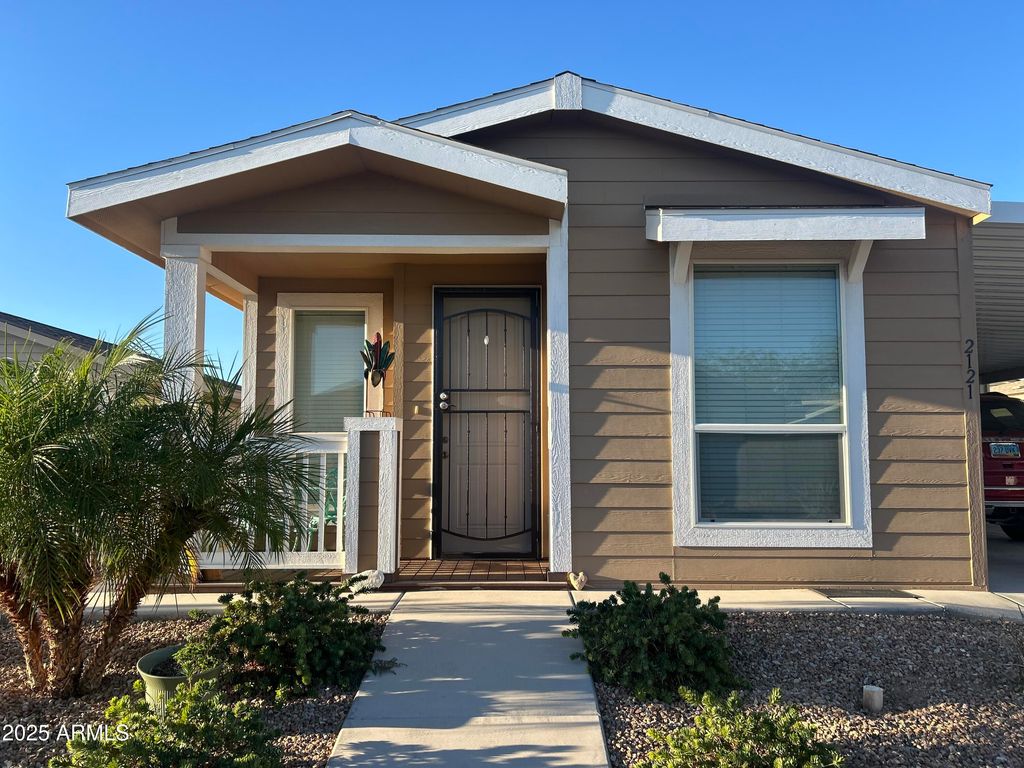 3301 S GOLDFIELD Road 2121, Apache Junction, AZ 85119