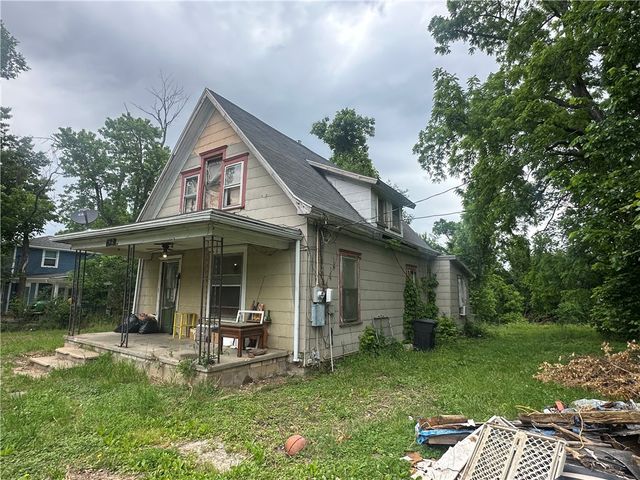 623 N C Street, Rogers, AR 72756
