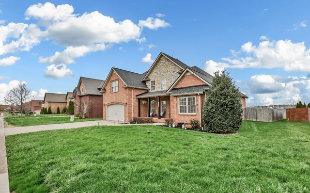 409 Carson Bailey Ct, Clarksville, TN 37043
