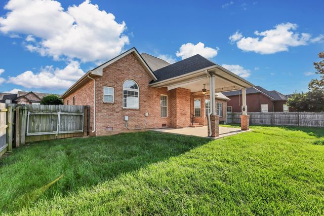 409 Carson Bailey Ct, Clarksville, TN 37043