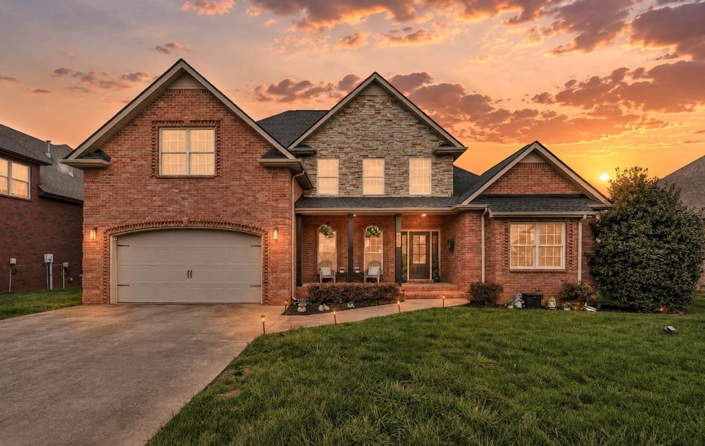 409 Carson Bailey Ct, Clarksville, TN 37043