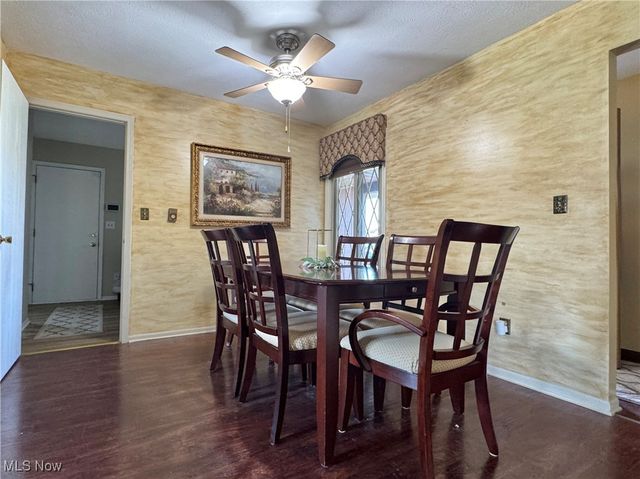 1327 Huntington Court, Boardman, OH 44512