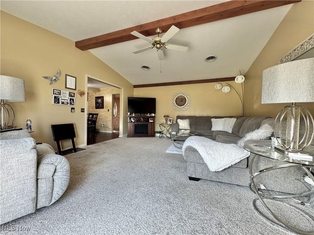 1327 Huntington Court, Boardman, OH 44512