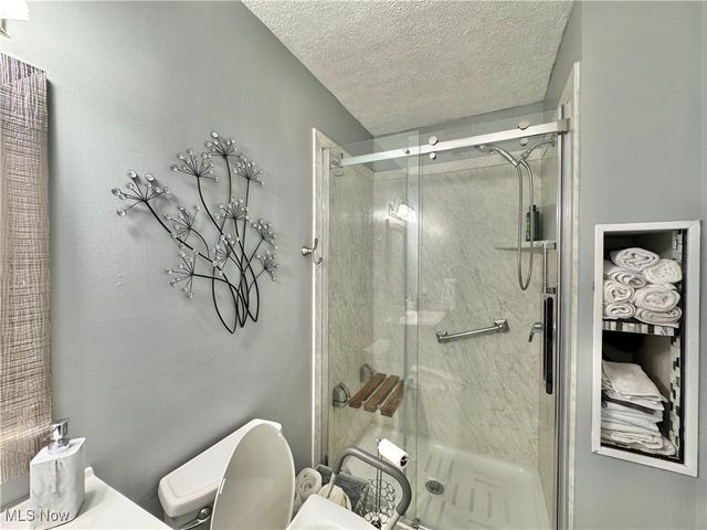 1327 Huntington Court, Boardman, OH 44512