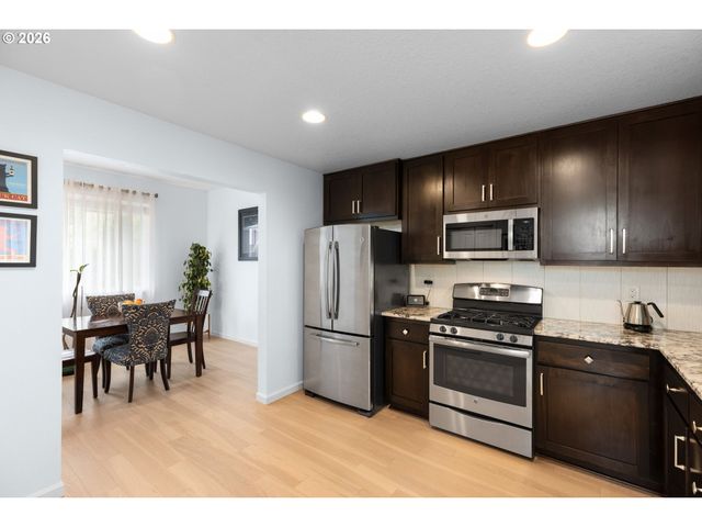 10603 Ne AVERY Way, Hillsboro, OR 97006