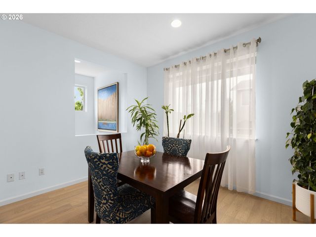 10603 Ne AVERY Way, Hillsboro, OR 97006