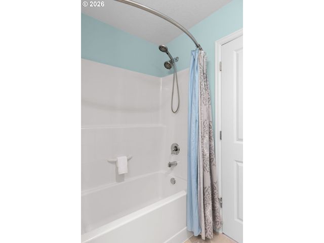 10603 Ne AVERY Way, Hillsboro, OR 97006