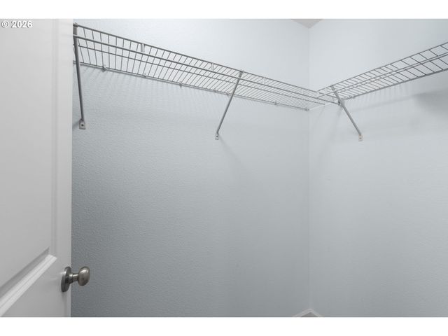 10603 Ne AVERY Way, Hillsboro, OR 97006