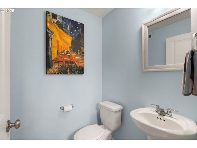 10603 Ne AVERY Way, Hillsboro, OR 97006