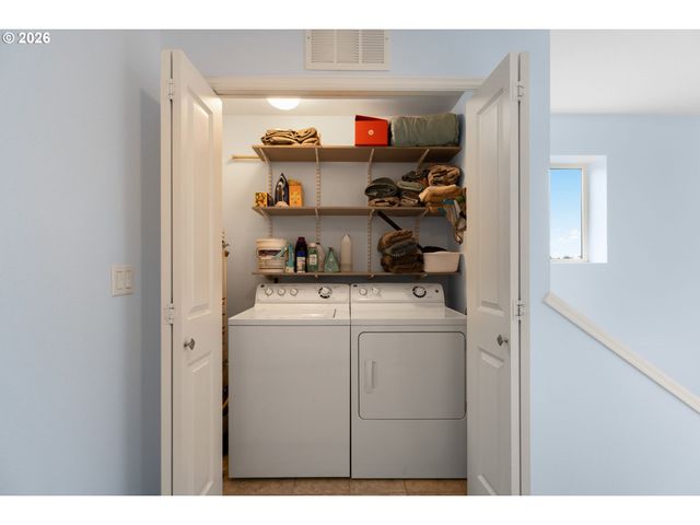 10603 Ne AVERY Way, Hillsboro, OR 97006