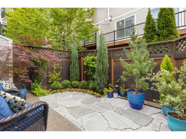 10603 Ne AVERY Way, Hillsboro, OR 97006
