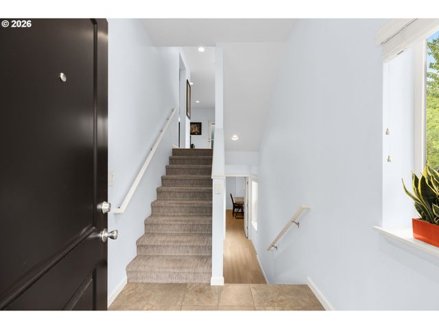 10603 Ne AVERY Way, Hillsboro, OR 97006