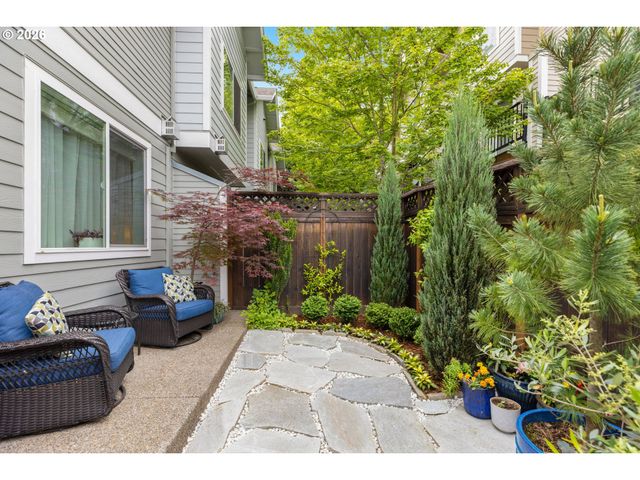 10603 Ne AVERY Way, Hillsboro, OR 97006