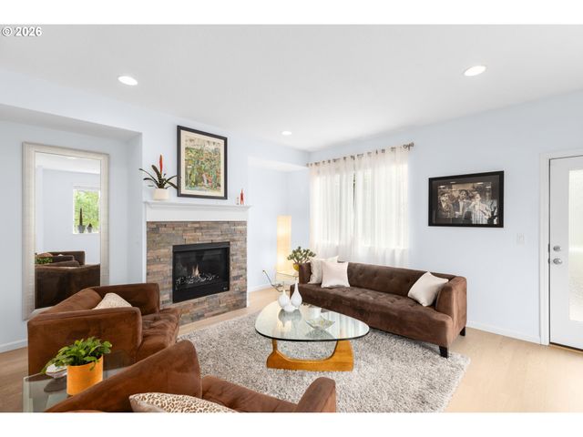 10603 Ne AVERY Way, Hillsboro, OR 97006