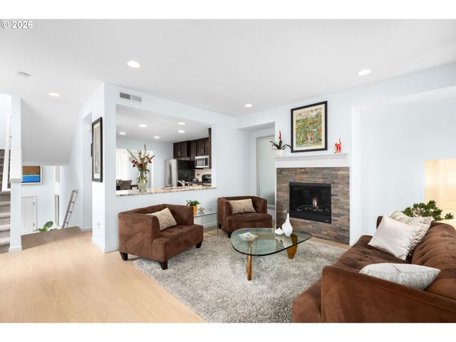 10603 Ne AVERY Way, Hillsboro, OR 97006