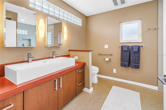 2781 BAYSIDE DRIVE S, St Petersburg, FL 33705