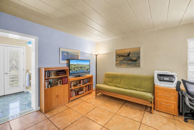 2781 BAYSIDE DRIVE S, St Petersburg, FL 33705