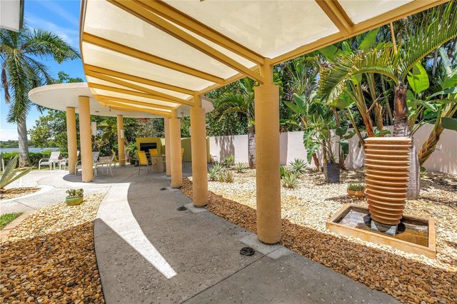 2781 BAYSIDE DRIVE S, St Petersburg, FL 33705