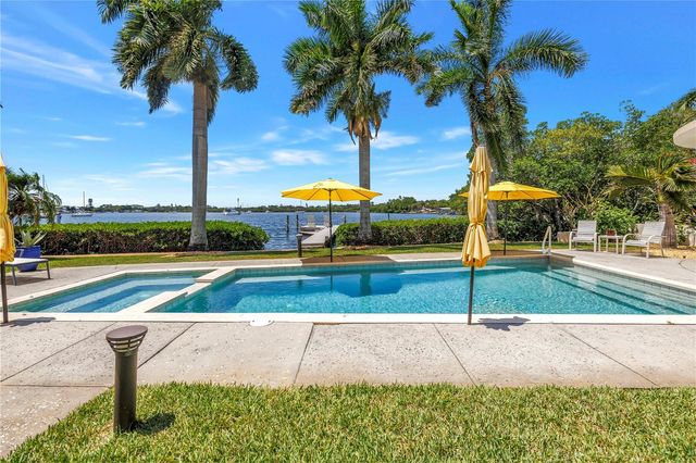 2781 BAYSIDE DRIVE S, St Petersburg, FL 33705
