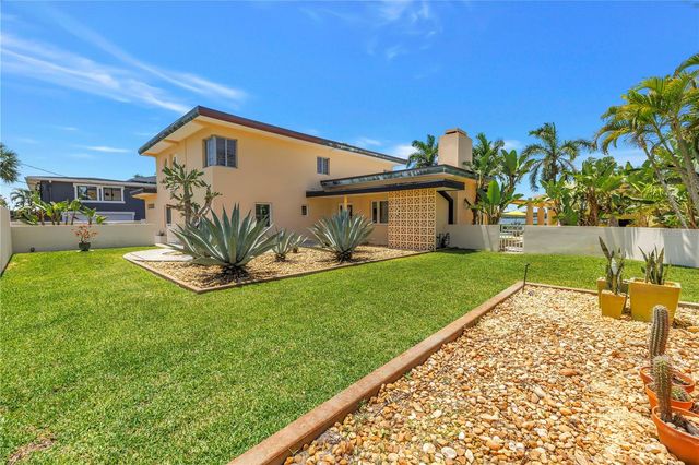 2781 BAYSIDE DRIVE S, St Petersburg, FL 33705