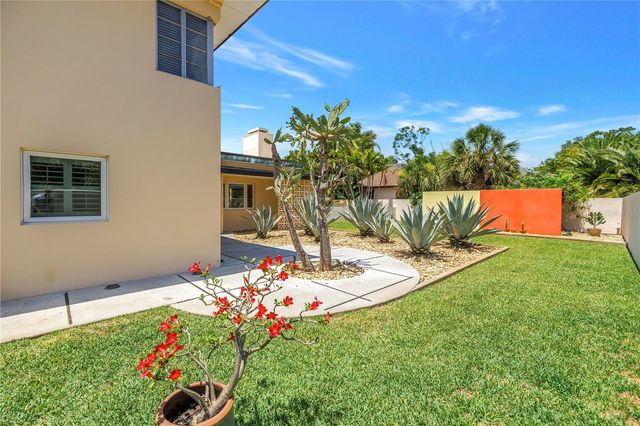 2781 BAYSIDE DRIVE S, St Petersburg, FL 33705