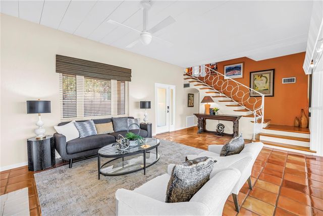 2781 BAYSIDE DRIVE S, St Petersburg, FL 33705