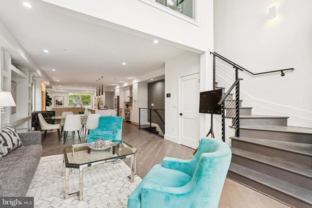 304 K ST NE #2PH, Washington, DC 20002