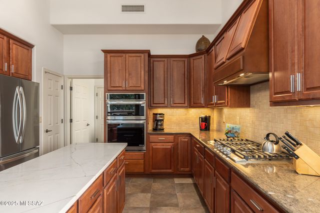 13807 N Maxfli Drive, Oro Valley, AZ 85755