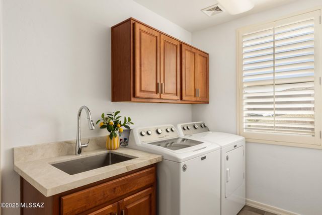 13807 N Maxfli Drive, Oro Valley, AZ 85755