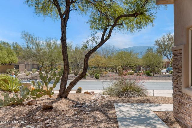 13807 N Maxfli Drive, Oro Valley, AZ 85755